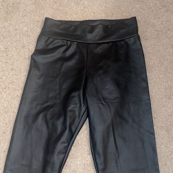 Leather Leggings - Picture 2 of 3